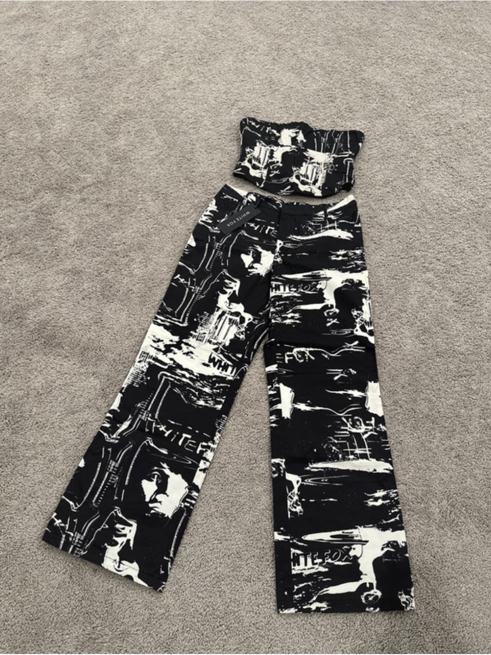 White Fox Boutique Black & White Graphic Wide-Leg Pants
